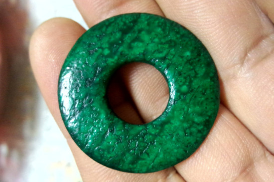 绿角角是什么材质