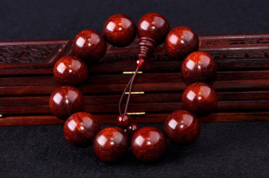 檀木手串黑了怎么清洗